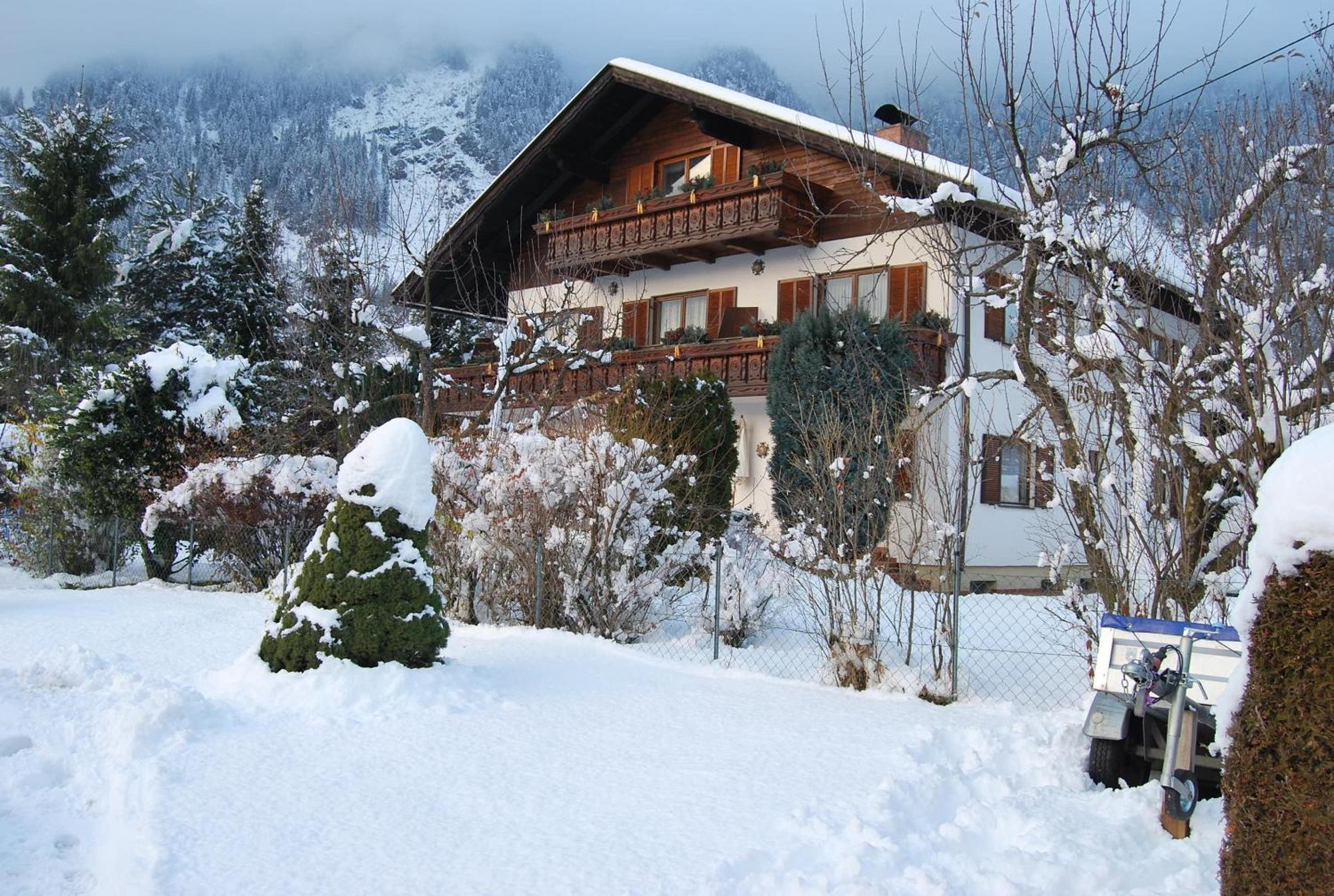 Haus Dorfer Döbriach Exterior foto